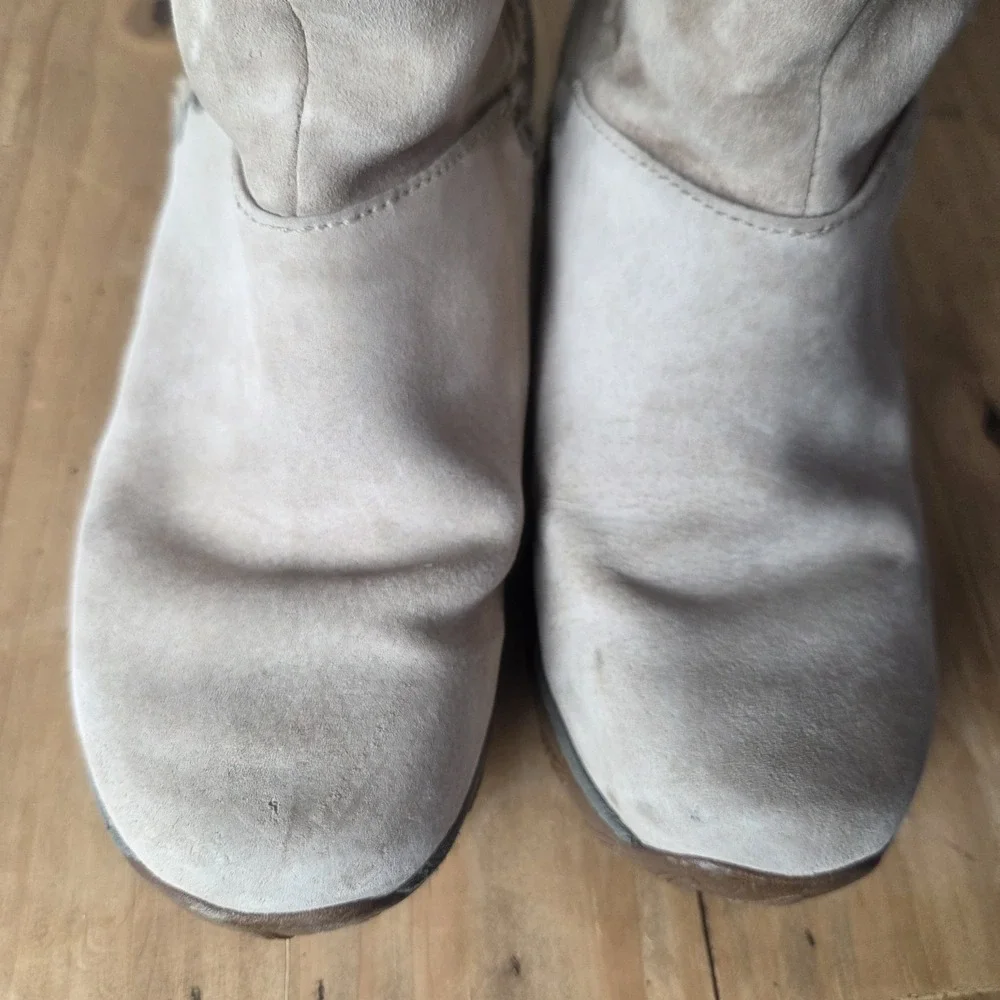 Patagonia Lugano Women's‎ Boots Khaki Suede Waterproof Polartec Primaloft Sz 9.5